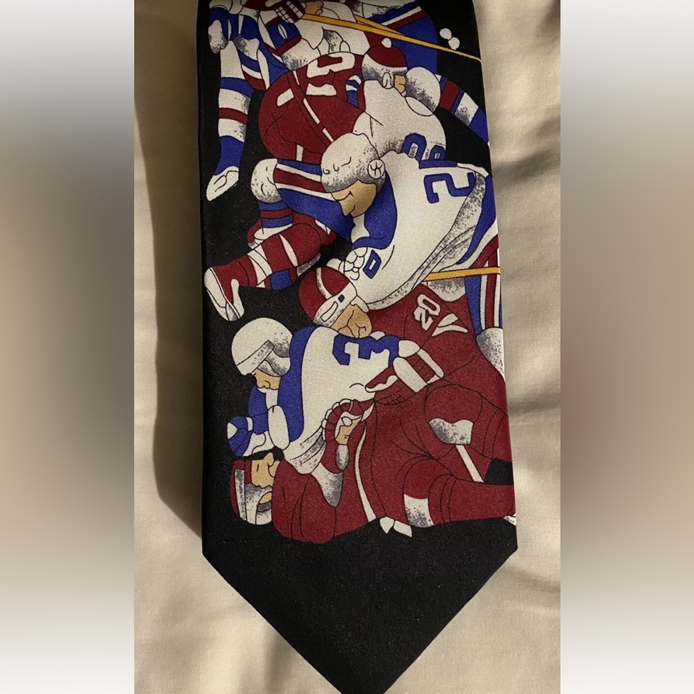 PARQUET Men’s Necktie Hockey Players | Black Handmade Polyester Sports Tie EUC